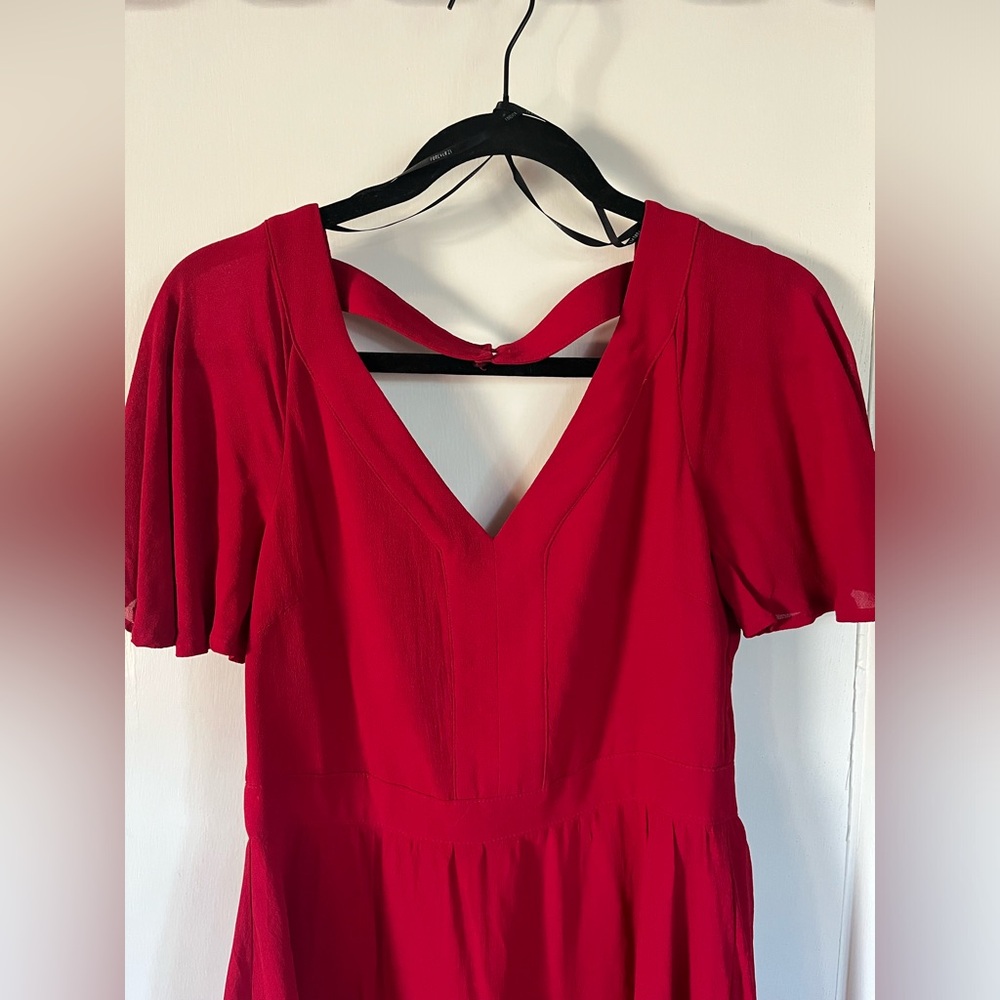 Red semi-formal dress - Picture 2 of 3